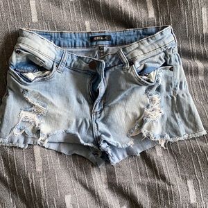 My favorite Jean shorts!